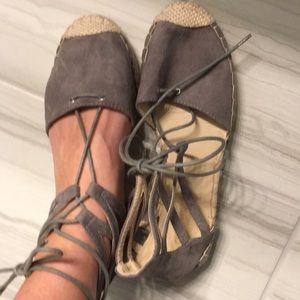 Cute sandals! Great gray color